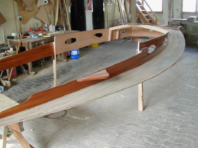 Manufacturing the Daysailer